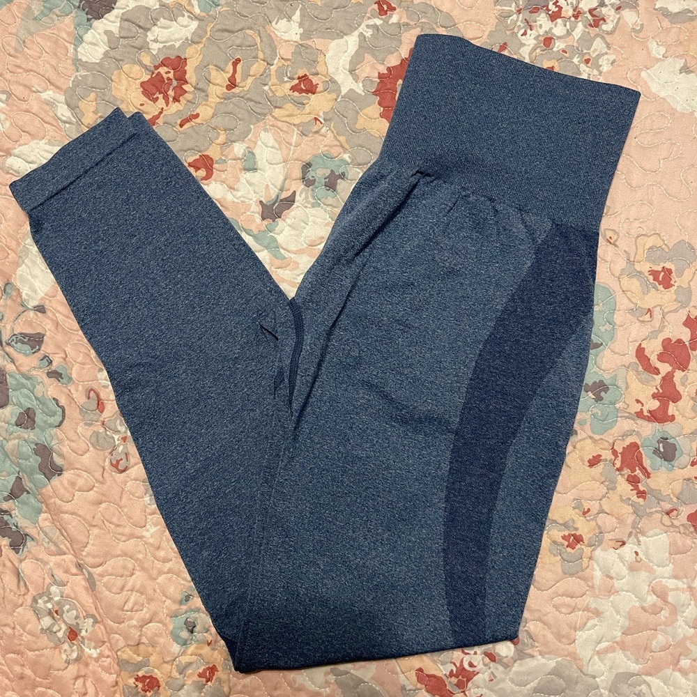 NVGTN Contour Seamless Leggings - Med